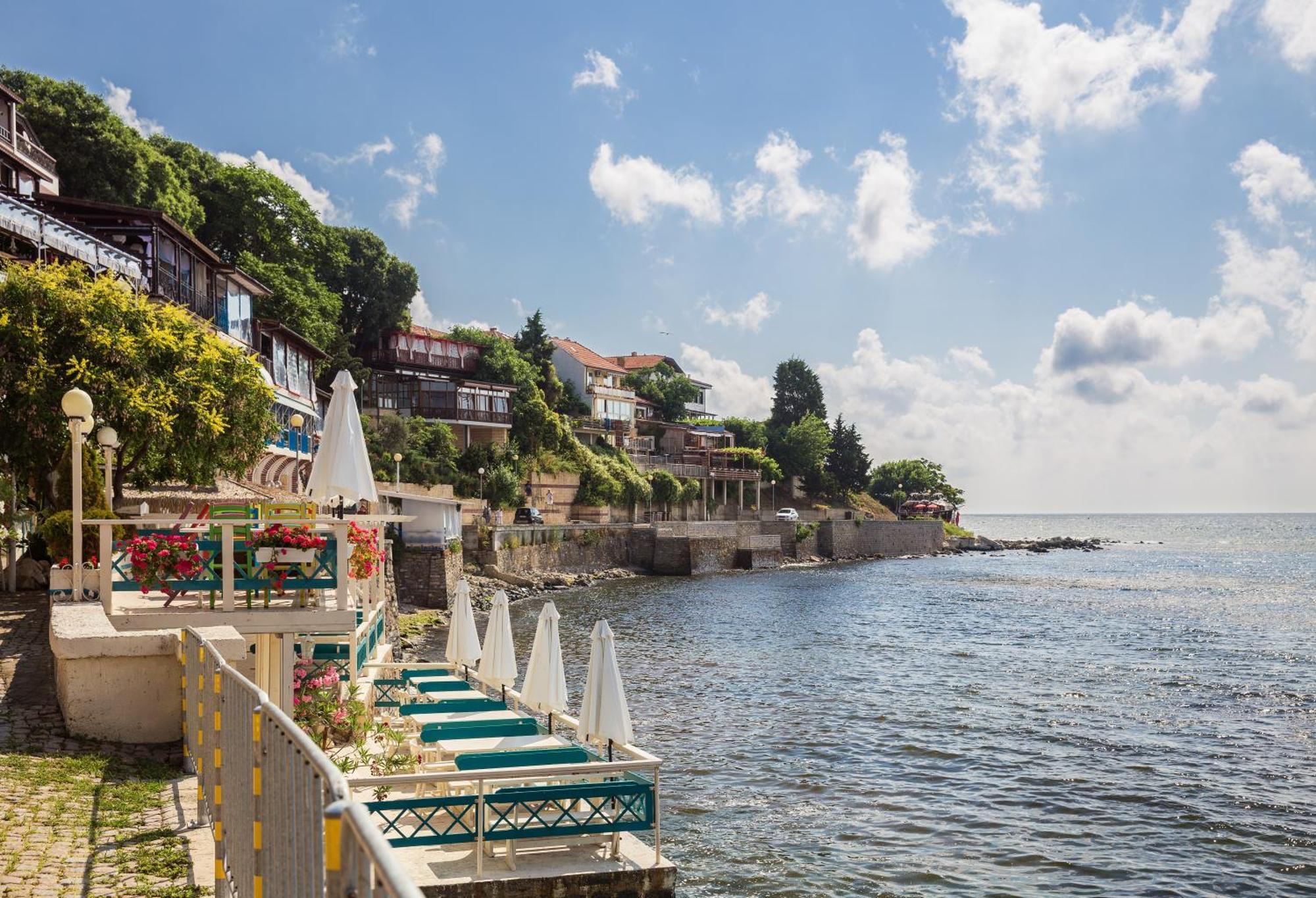 Luxury First Line Apartment With Pool By The Sea Nesebar Exteriér fotografie