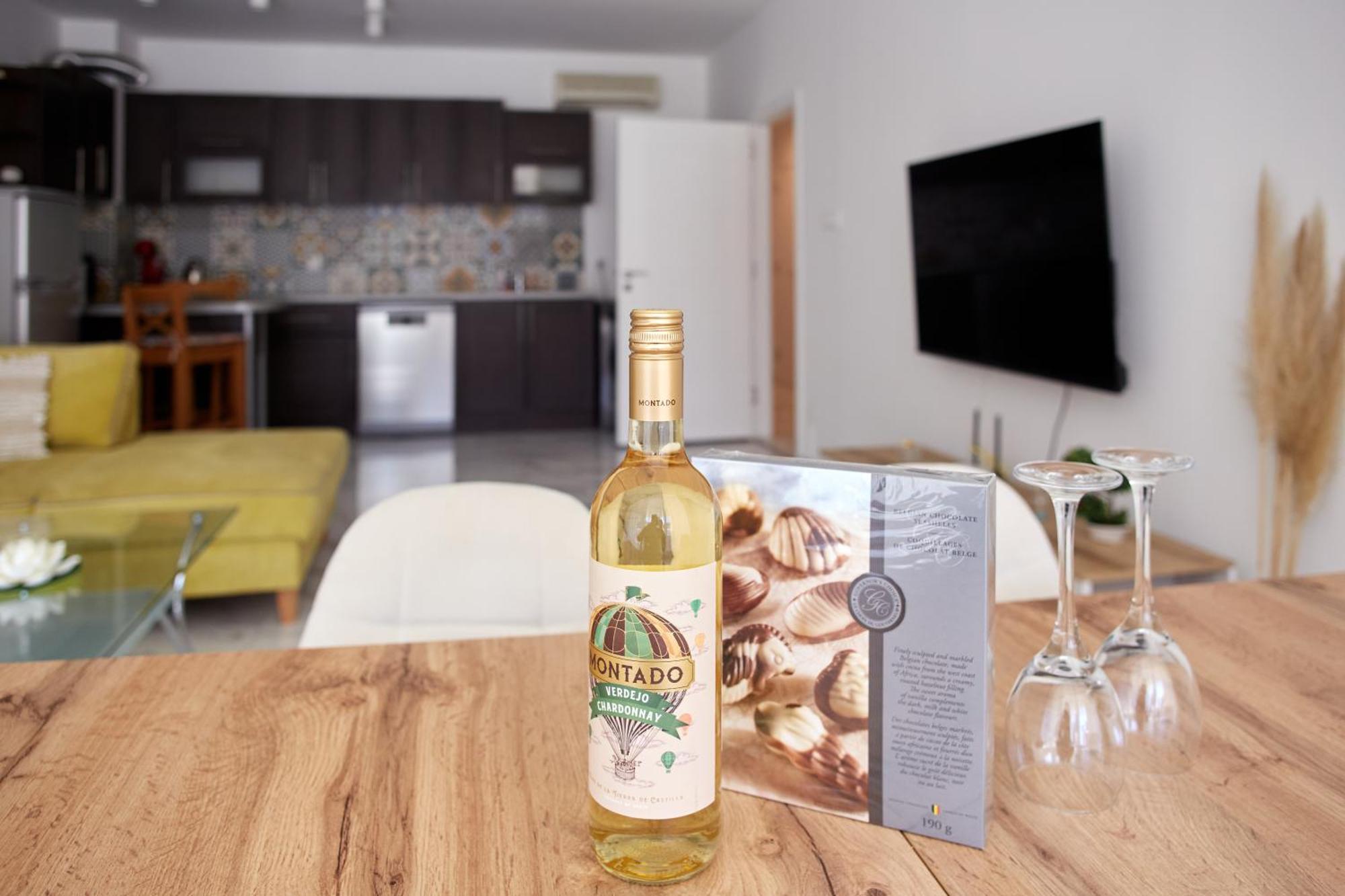 Luxury First Line Apartment With Pool By The Sea Nesebar Exteriér fotografie